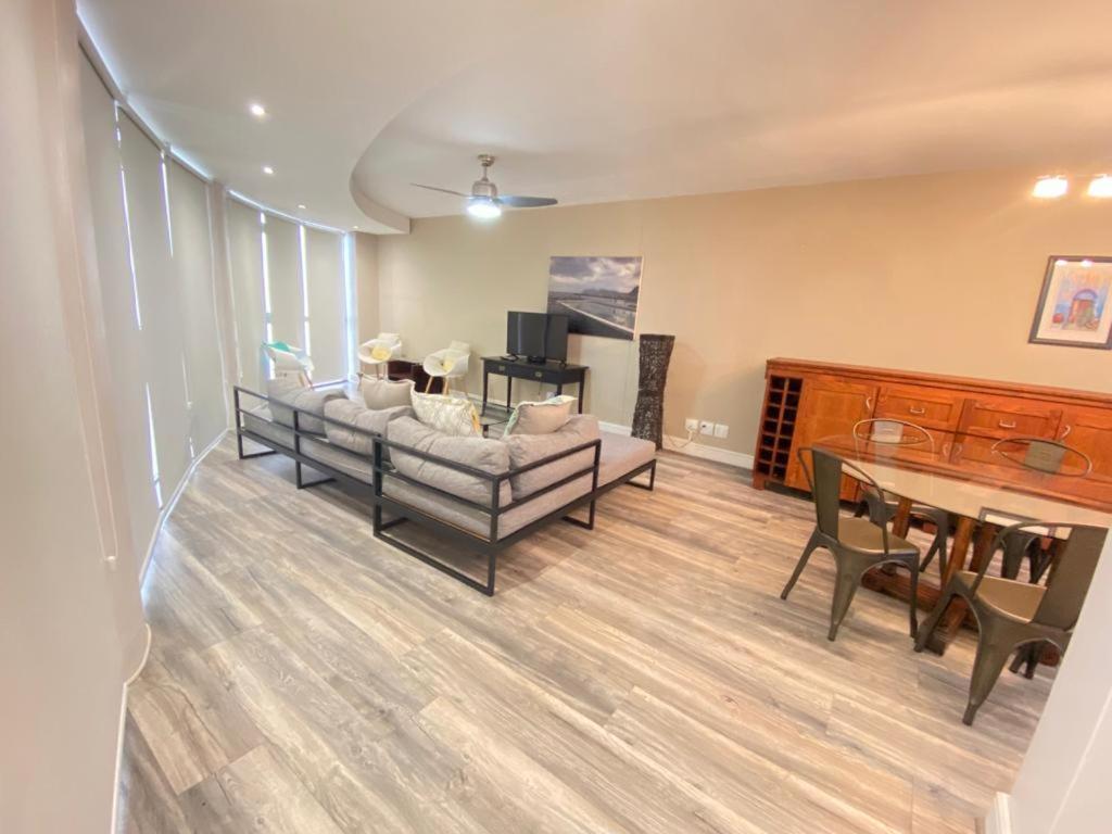 Loddey'S Self Catering Apartments - By Beach Collection Strand Extérieur photo